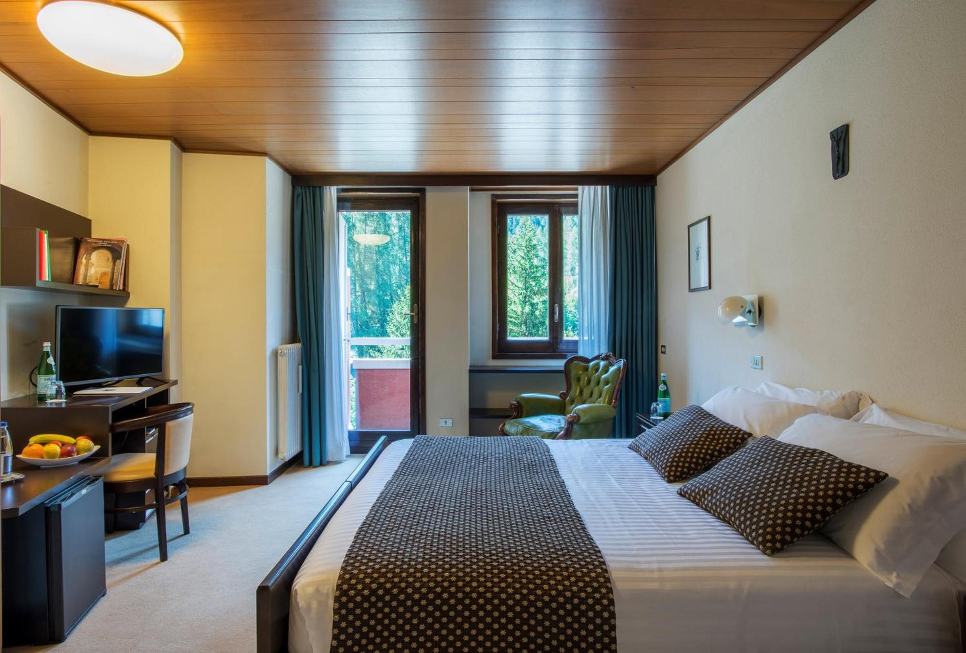 Hotel Mirella Ponte Di Legno Eksteriør billede