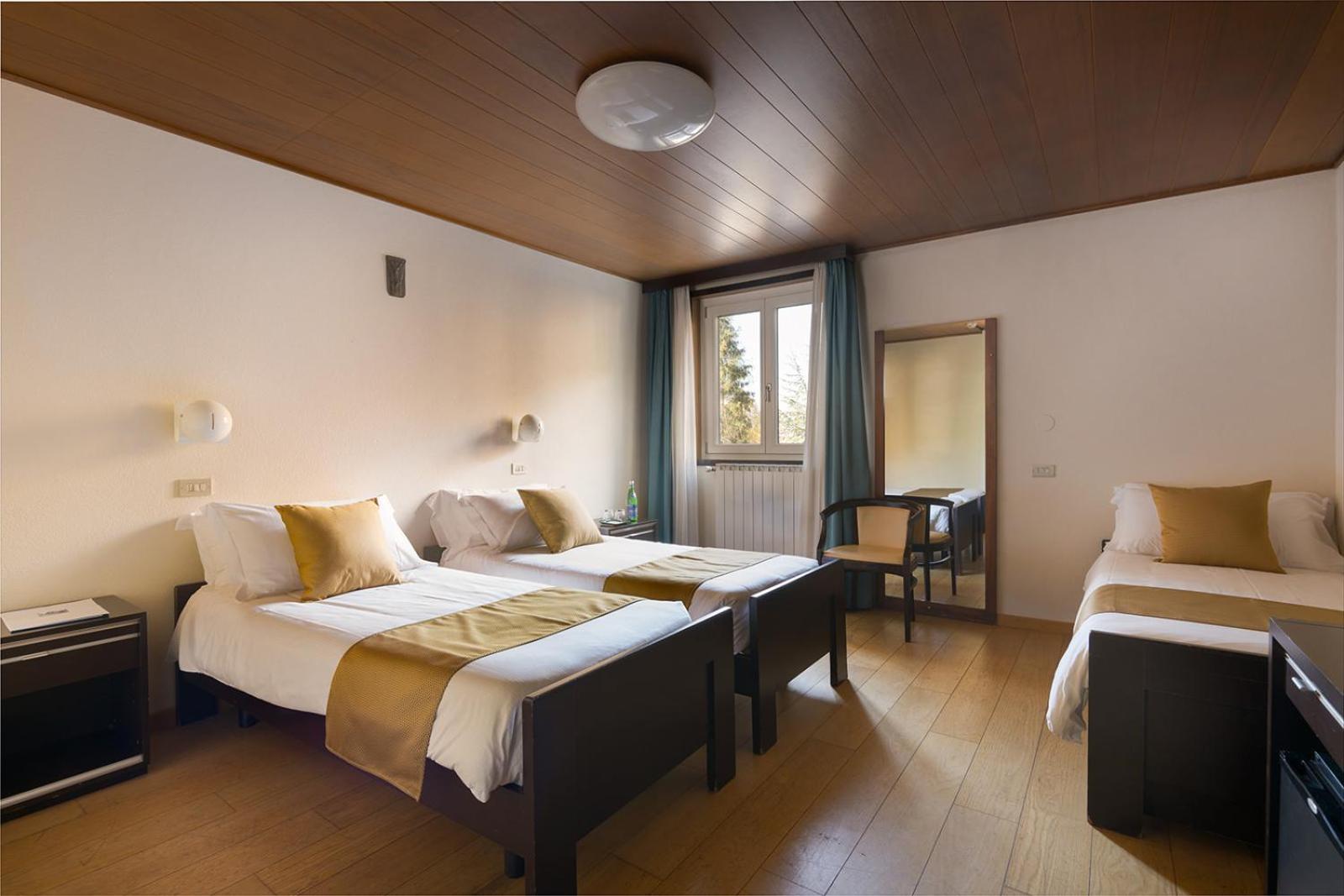 Hotel Mirella Ponte Di Legno Eksteriør billede