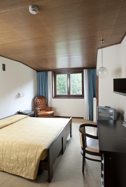 Hotel Mirella Ponte Di Legno Værelse billede