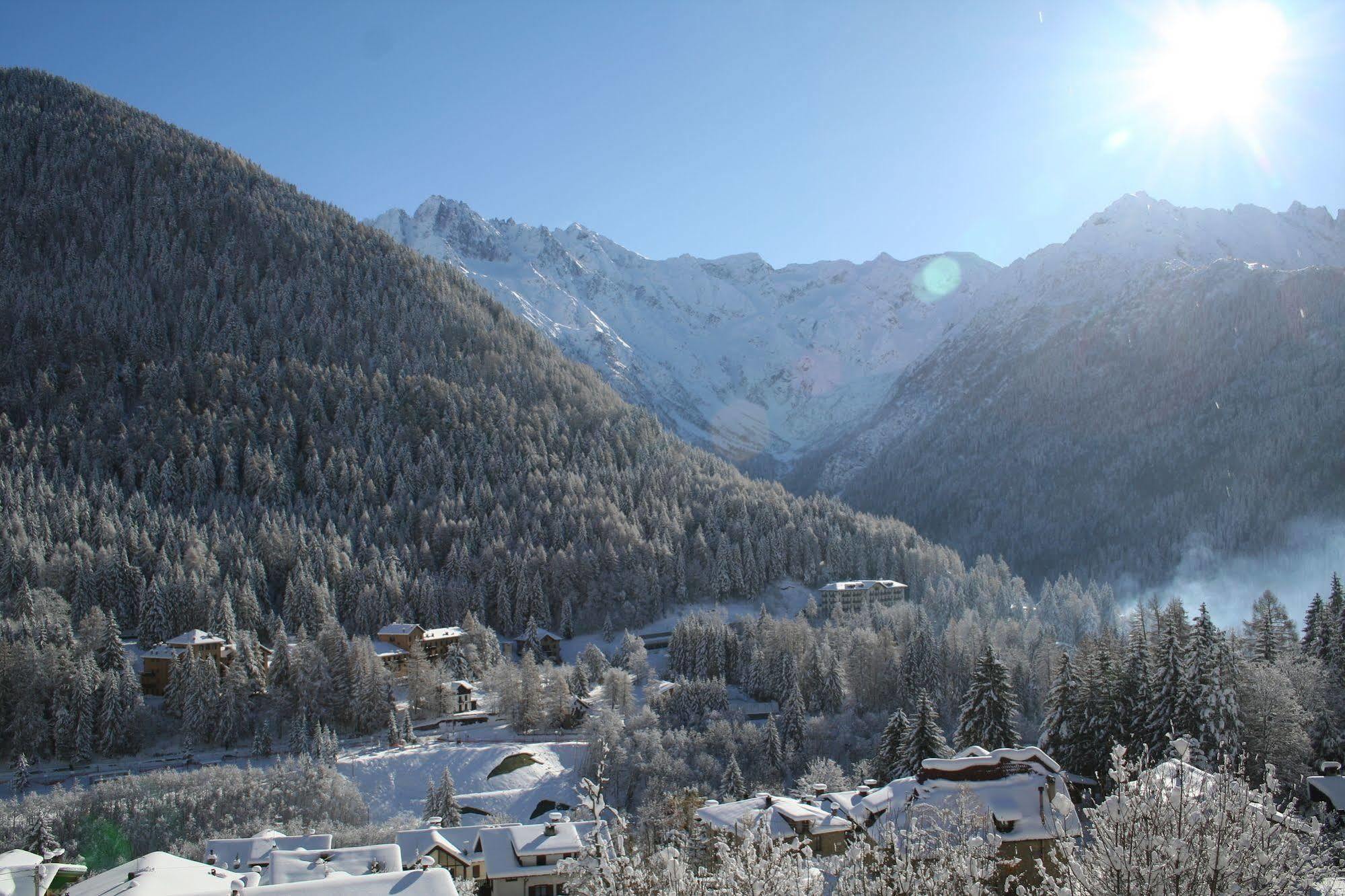 Hotel Mirella Ponte Di Legno Eksteriør billede