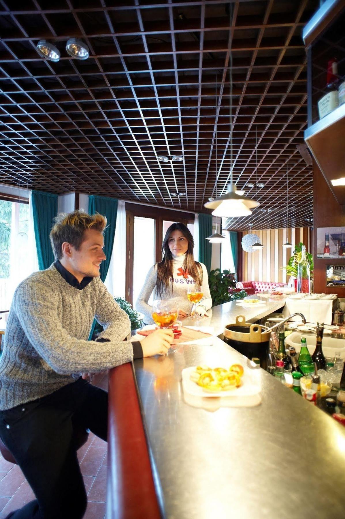 Hotel Mirella Ponte Di Legno Eksteriør billede
